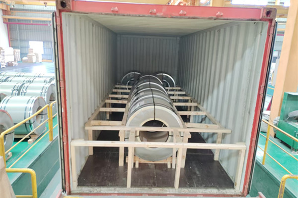 高品質(zhì)430不銹鋼帶啟運(yùn)埃及,助力高端廚具制造 圖1